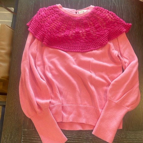 Tuckernuck Sweaters - Tuckernuck Crochet Sweater
Size Large